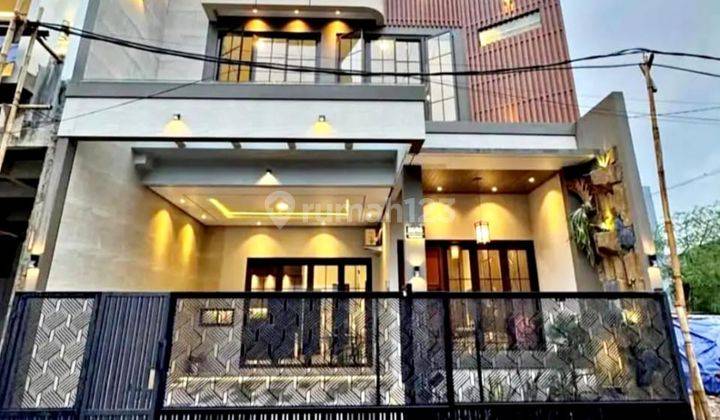 Rumah Mewah Dengan Rofftoop Dalam Cluster Di Pondok Cabe 1