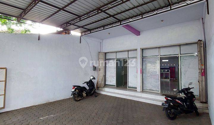 Jual Cepat Ruko Pinggir Jalan.dengan Tanah Luas 300 Meter 1