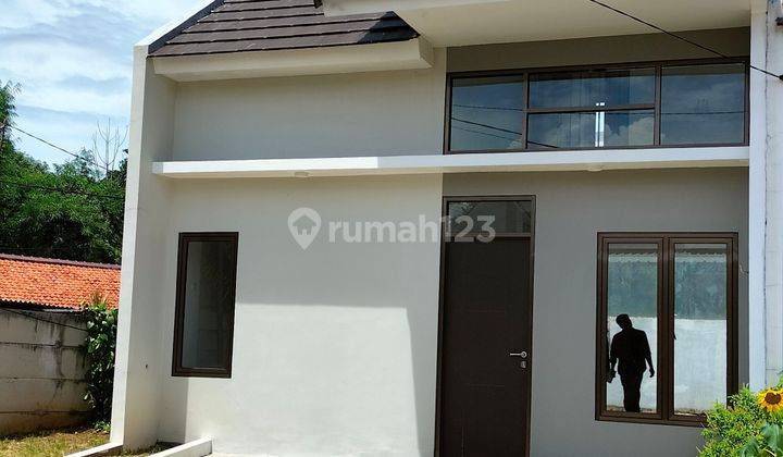 Rumah hook 2 lantai luas di jatimurni bekasi 1