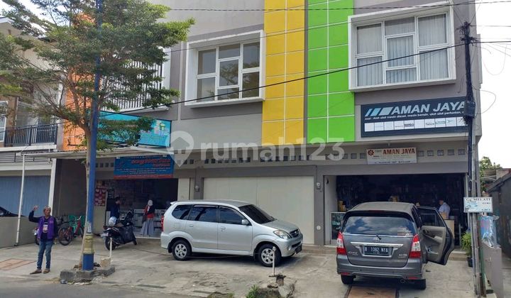 2-Storey Shop House Strategically Located in the Center of Banjar City 2-Storey Shop House Strategically Located in the Center of Banjar City
