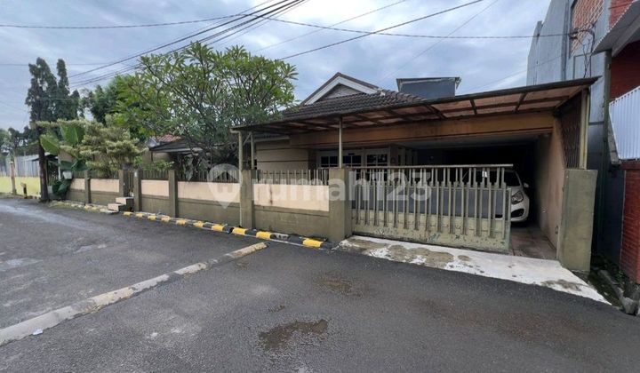 Rumah Satu Lantai Siap Huni Dekat Pintu Tol Kopo Rumah Satu Lantai Siap Huni Dekat Pintu Tol Kopo