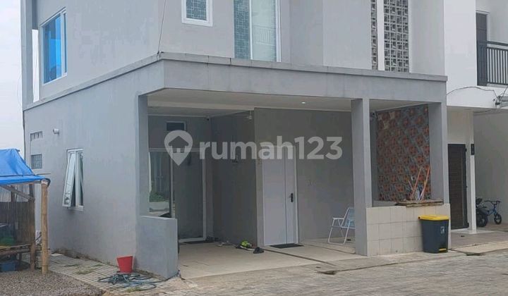 Rumah Baru 3 Lantai Siap Huni Nuansa Alam Clove Setiabudhi