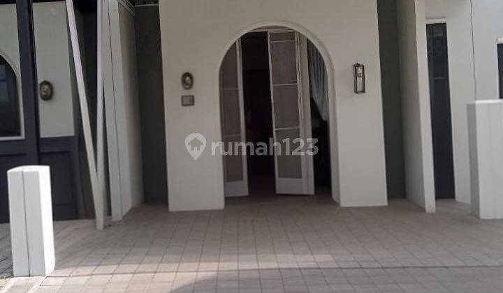 Jual rumah bagus siap pakai di citragrand 1