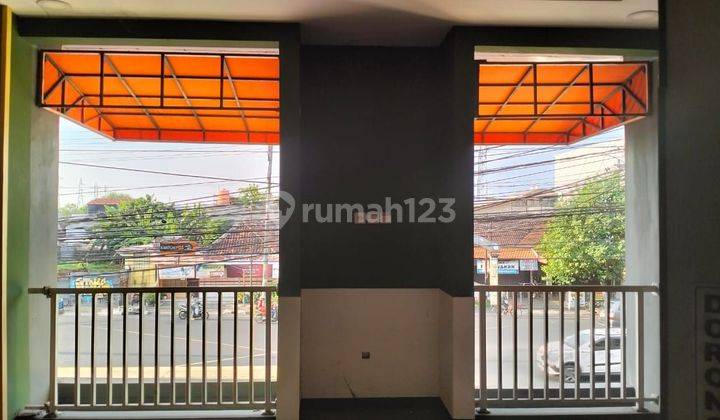 Jual Ruko Lokasi Bagus Strategis Area Ramai Parkiran Luas 2