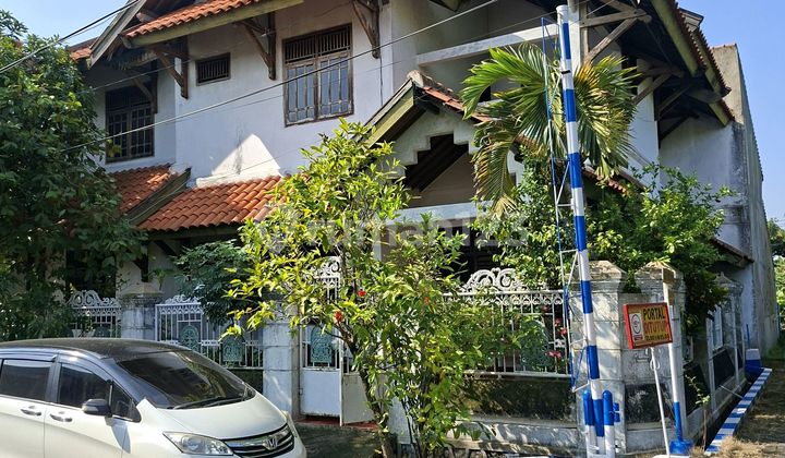 Rumah Hook 2 Lantai di Plamongan Indah 1