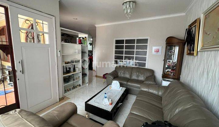 Rumah 2,5 Lantai Full Furnish di Kranji Bekasi 10
