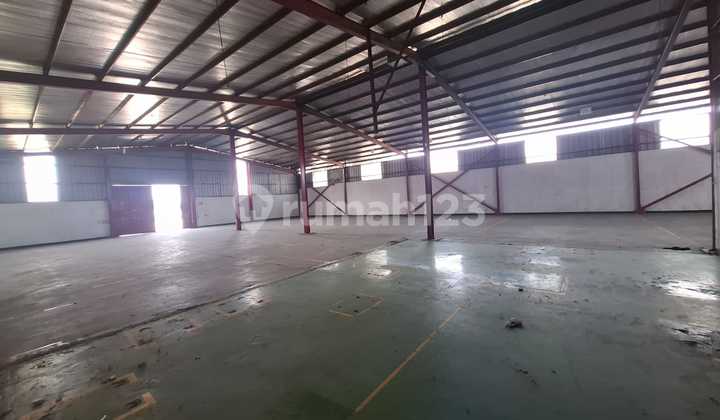 Warehouse for Rent on Sapan Main Road, Bandung