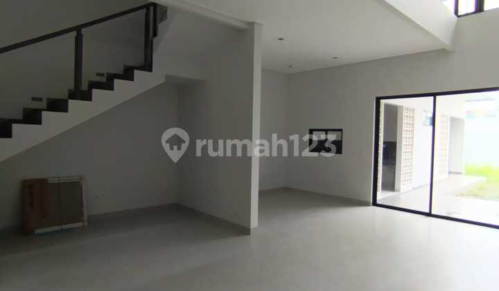 Rumah Dijual di Setraduta Bandung Baru Minimalis