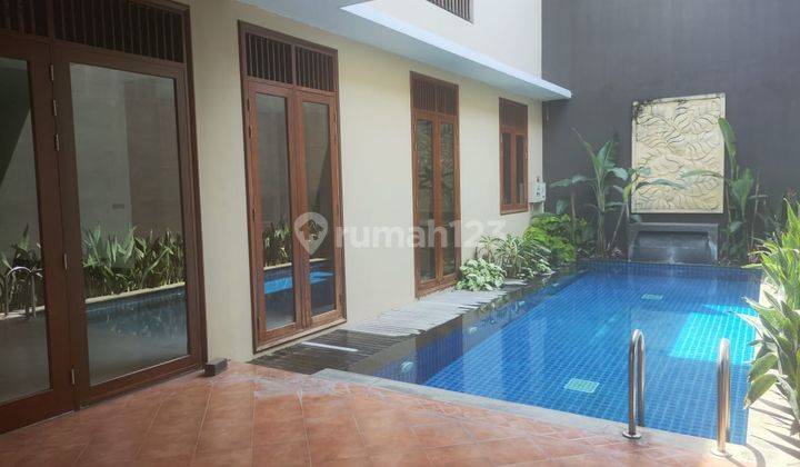 Rumah Dijual Kota Baru Parahyangan Hook Full Furnished 1