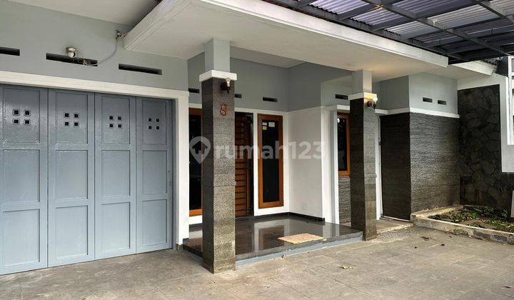 Rumah Dijual Singgasana Pradana Bandung Cantik Nyaman 1