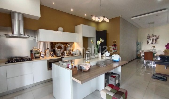 Rumah Dijual Lux di Tatar Pitaloka Kota Baru Parahyangan 2