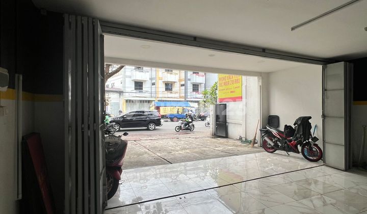 Ruko Dijual di Mainroad Jl Raya Kopo Bandung Siap Pakai Ruko Dijual di Mainroad Jl Raya Kopo Bandung Siap Pakai