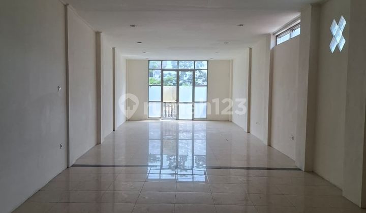 Ruko Dijual/Disewakan di Jl Pungkur Bandung Siap Pakai