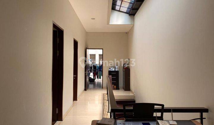 Rumah Dijual Singgasana Pradana Bandung Lux Siap Huni 2