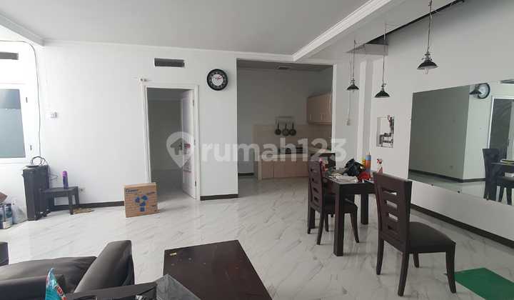 Rumah Disewakan di Kota Baru Parahyangan Terawat Siap Huni 2