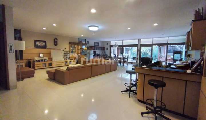 House + Boarding House for Sale in Tubagus Ismail Area, Bandung 1