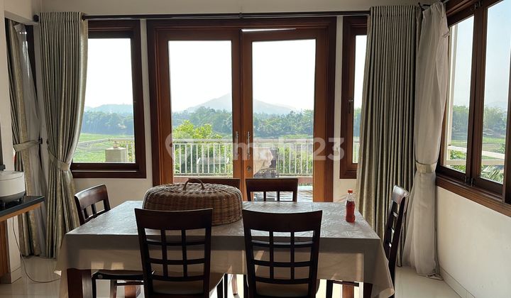 Rumah Dijual di Mayangsunda Kota Baru Parahyangan Full Furnished