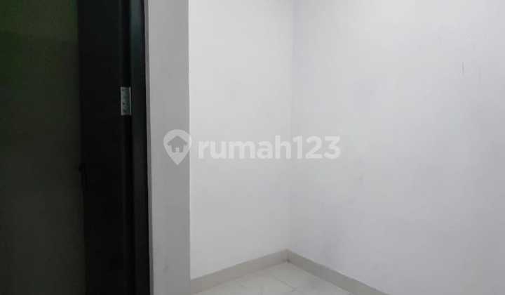 Rumah Dijual Cluster Genova Summarecon Bandung Full Furnished 2