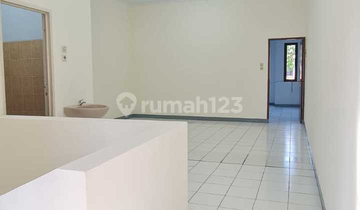 For Sale Ready-to-Use Shophouse on Main Road, Taman Holis Indah, Bandung 2