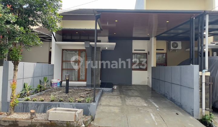 House for Sale in Ciwastra De Green Grande Bandung Comfortable 1