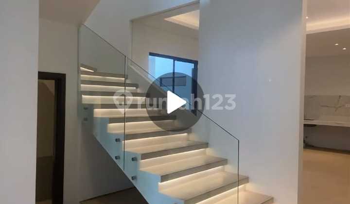 Rumah Dijual Full Renovasi di Summarecon Bandung 2