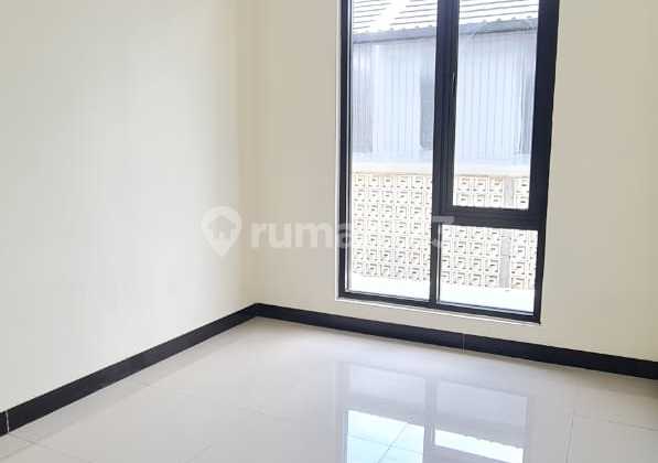 Dijual Rumah Baru Modern Minimalis di Taman Kopo Indah Bandung 2
