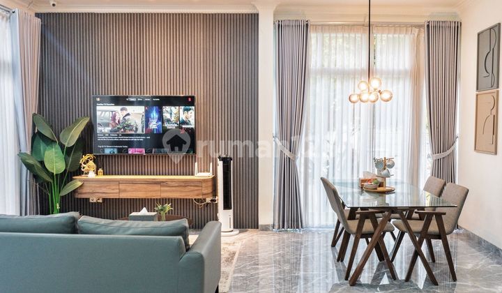 Rumah Disewakan di Kota Baru Parahyangan Cantik Furnished