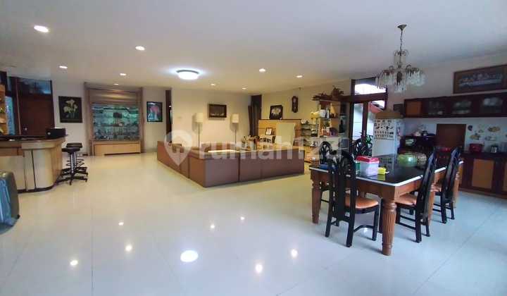 House + Boarding House for Sale in Tubagus Ismail Area, Bandung 2
