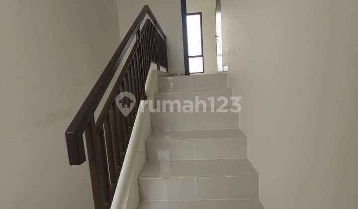 Rumah Dijual di Cluster Amagriya Podomoro Park Bandung 2