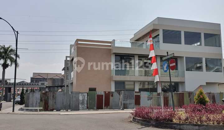 Ruko Disewakan di Singgasana Raya Bandung Baru Siap Pakai