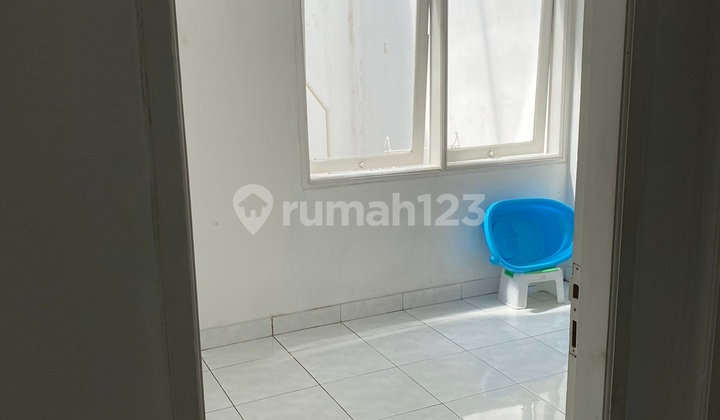 Rumah Disewakan Singgasana Pradana Bandung Siap Huni 2