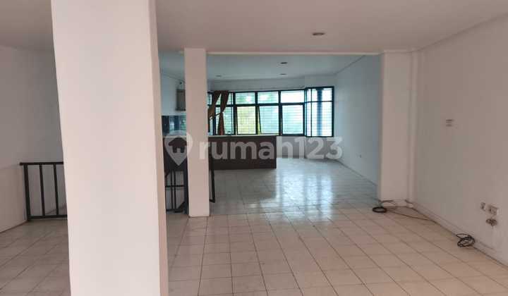 Shop House for Rent in Astanaanyar Bandung Ready to Use 2