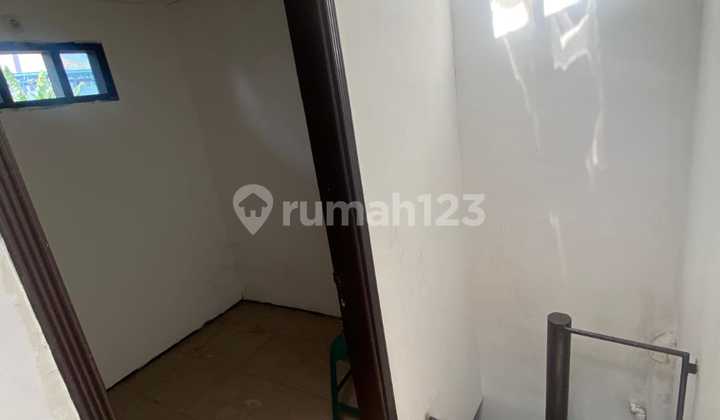 House for Sale in Sukaati Batununggal Area, Bandung 2