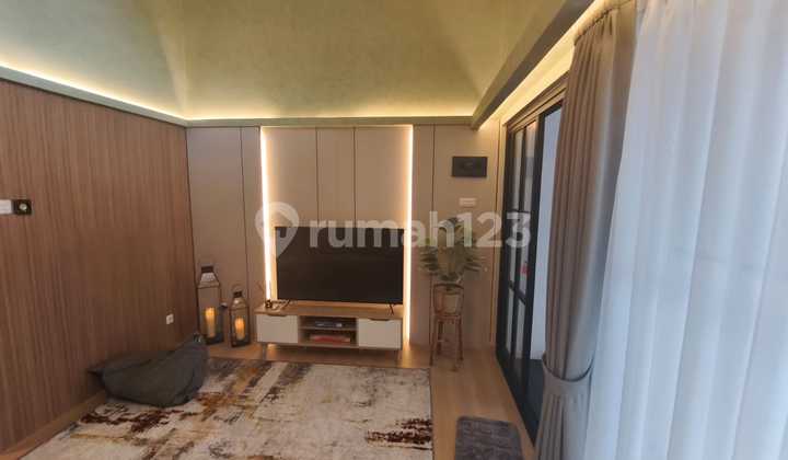 Rumah Dijual di Kota Baru Parahyangan Lux Full Furnished
