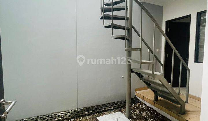 Rumah Dijual Summarecon Bandung 2 Lantai Minimalis 2