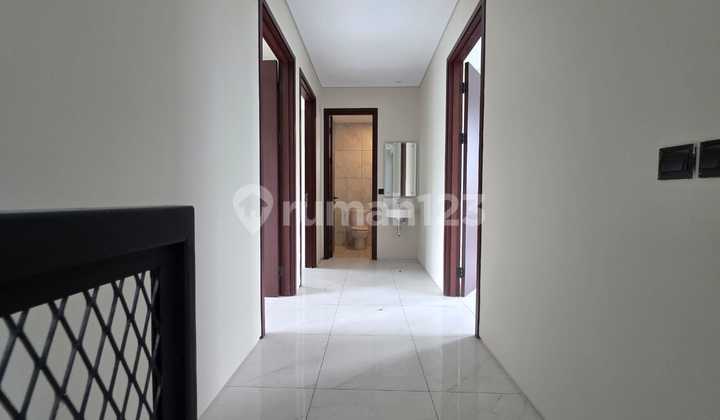 Rumah Dijual di Tatar Punawangi Kota Baru Parahyangan Minimalis