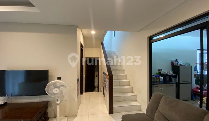 Rumah Dijual di Kota Baru Parahyangan Cantik Terawat 2