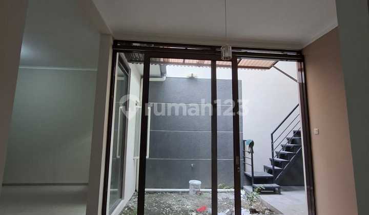New Renovated House for Sale in Taman Holis Indah, Bandung 2