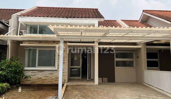 House for Sale in Kota Baru Parahyangan, Comfortable and Ready to Occupy