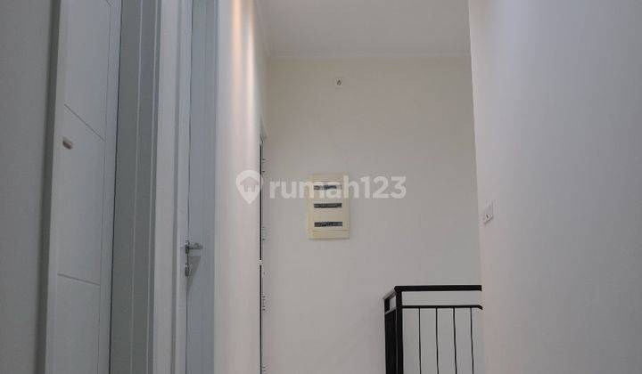 Juar Rugi Rumah Summarecon Bandung Full Furnished 2