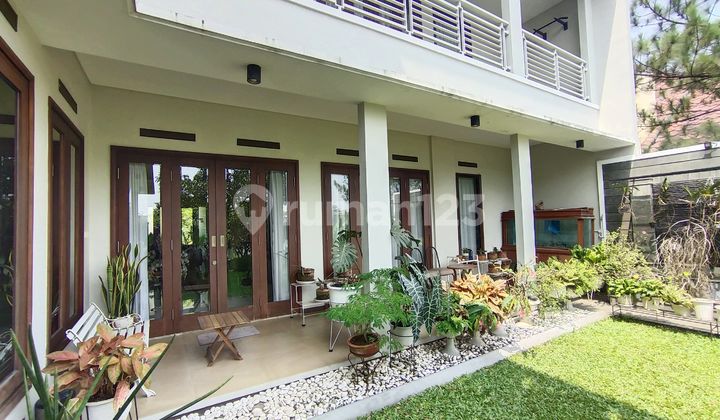 Rumah Dijual Lux di Tatar Pitaloka Kota Baru Parahyangan
