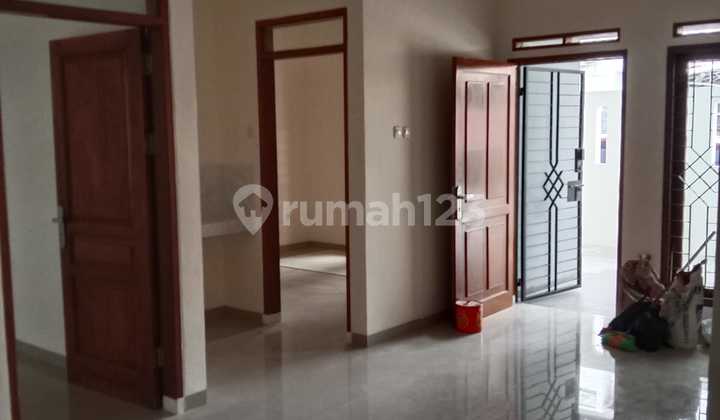 Dijual Rumah Terawat di Taman Kopo Indah Bandung