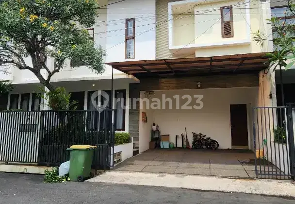Disewakan Rumah Di Pancoran (PD013606) 1
