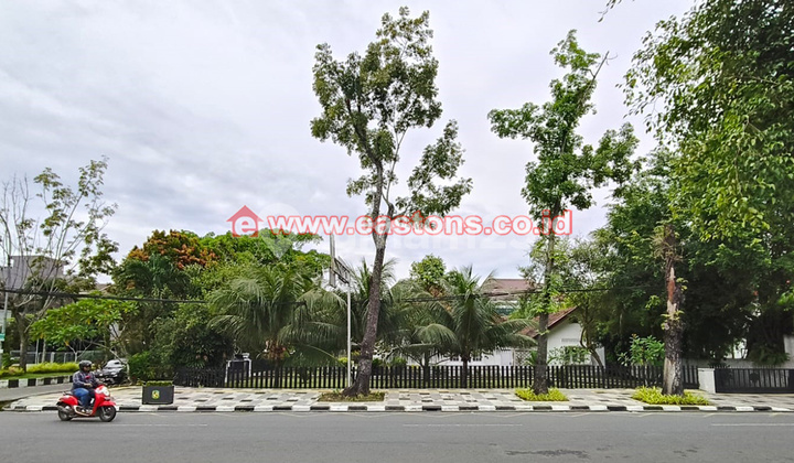 Dijual Rumah Dilokasi Elite dan Perkantoran Di Medan (PD013920)