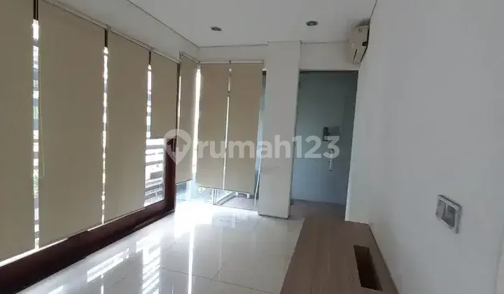 Disewakan Rumah Bagus Dan Mewah Di Radio Dalam (PD013813) 2