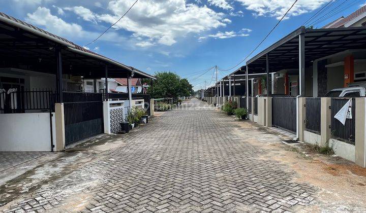 RUMAH SECONDARY SIAP HUNI SUDAH FULL BANGUNAN GAK REPOT RENOVASI LAGI DI JALAN AMPERA PONTIANAK KOTA 2