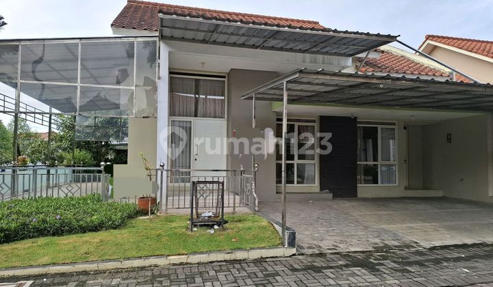 Hook House Near Modern Market and Ikea in Kota Baru Parahyangan Bandung