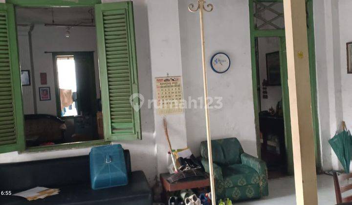 Jual Murah Rumah Lama Gaya Belanda di Senen, Jakarta Pusat 1