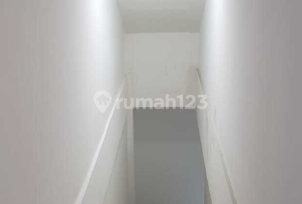 Kebun Jeruk Taman Aries Shop House, Good and Suitable for Business Office