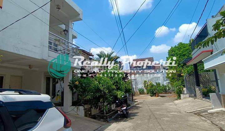 Rumah 2 Lantai Dalam Komplek Di Pondok Timur Mas Jakasetia Bekasi 2